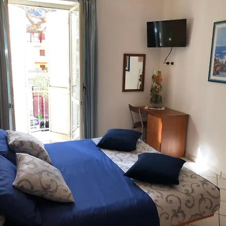 Rex Bed & Business Praia a Mare